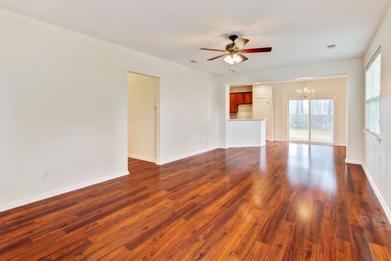 7140 Sweet Grass Blvd, Hanahan, SC 29410