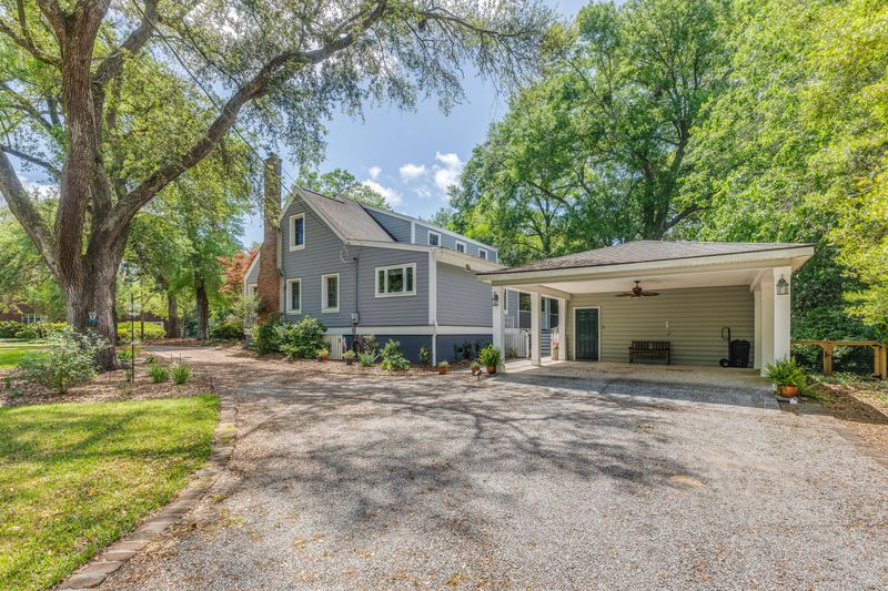 2142 Westrivers Rd, Charleston, SC 29412