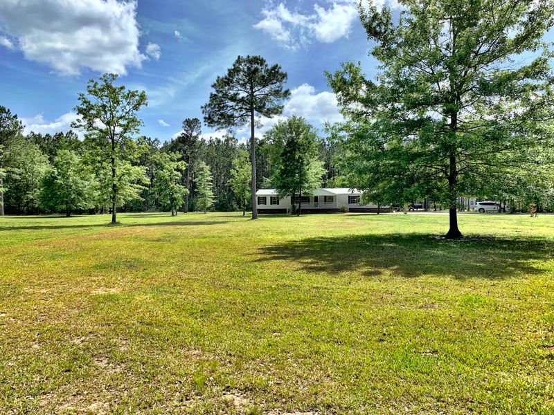 134 Logans Hideout Trl, Saint Stephen, SC 29479