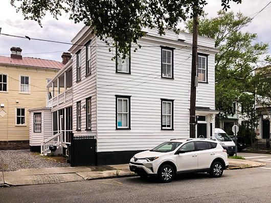 27 Pitt St, Charleston, SC 29401