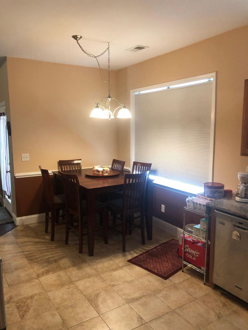 218 E Edgefield Dr, Summerville, SC 29483
