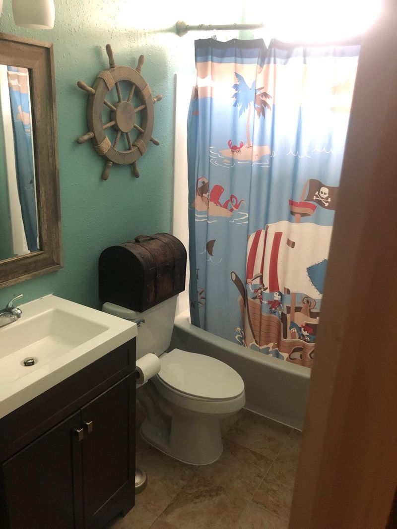 218 E Edgefield Dr, Summerville, SC 29483