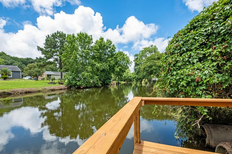 1645 Lauda Dr, Mount Pleasant, SC 29464