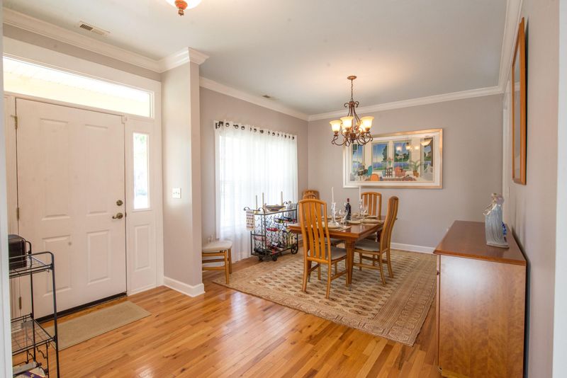 206 N Ainsdale Dr, Charleston, SC 29414
