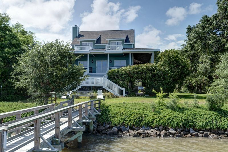 959 Shellmore Ln, Mcclellanville, SC 29458