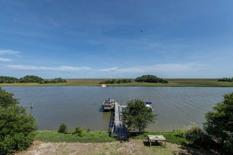 959 Shellmore Ln, Mcclellanville, SC 29458