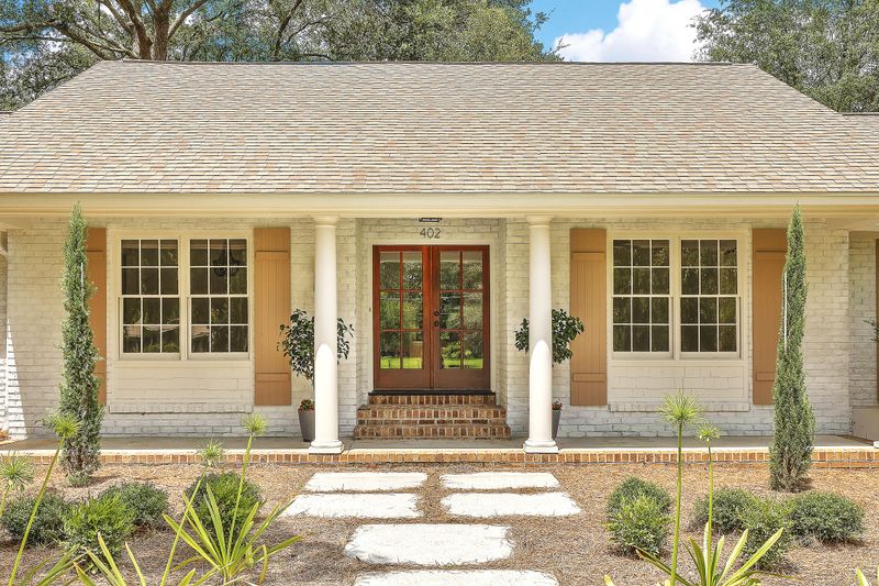 402 Hobcaw Dr, Mount Pleasant, SC 29464