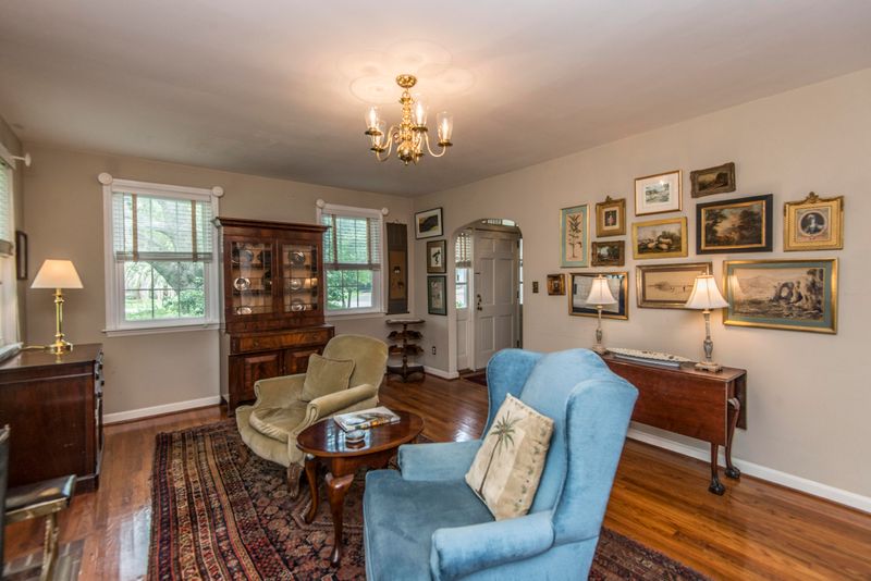 1023 Lakeview Dr, Mount Pleasant, SC 29464
