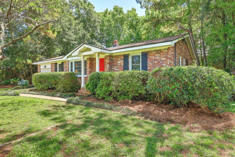 1062 Quail Dr, Charleston, SC 29412