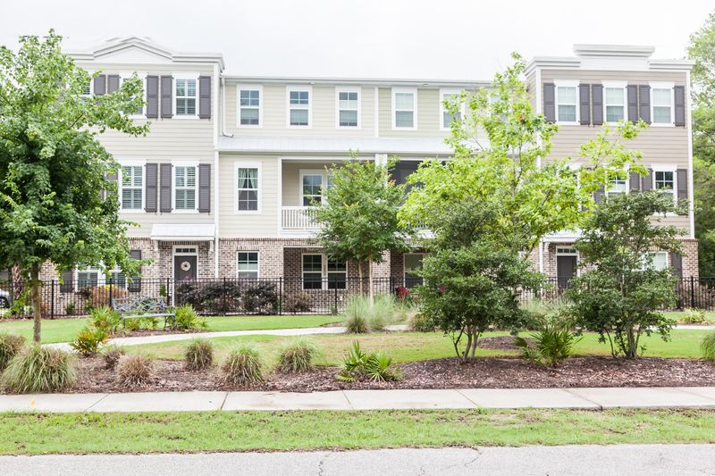 1319 Myrick Rd, Mount Pleasant, SC 29464