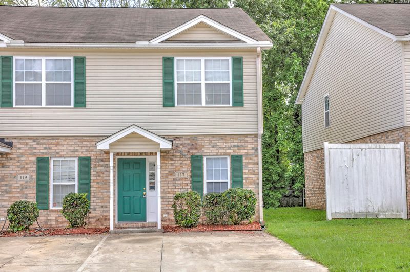 117 Pineshadow Dr, Goose Creek, SC 29445