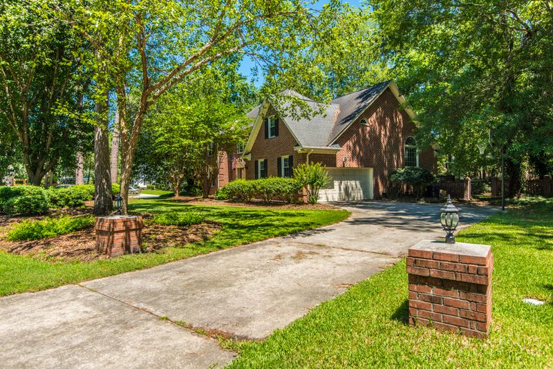 121 Delaney Cir, Summerville, SC 29485