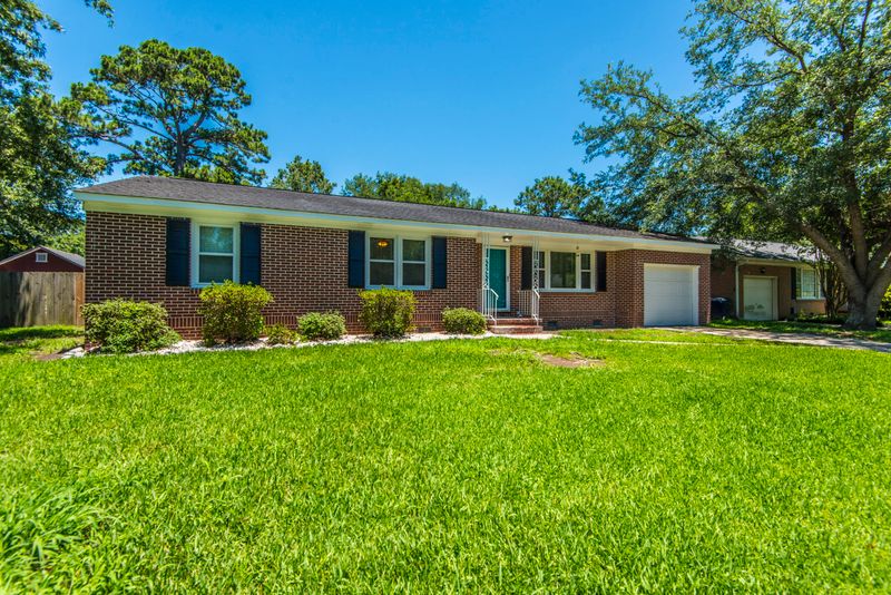 330 Swift Ave, Charleston, SC 29407