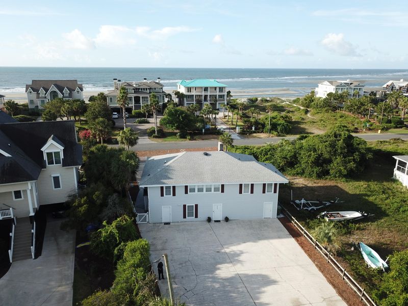 204 Charleston Blvd, Isle Of Palms, SC 29451