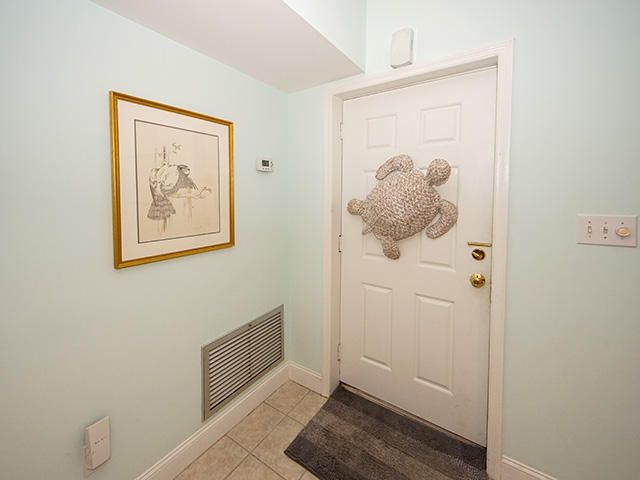 204 Charleston Blvd, Isle Of Palms, SC 29451