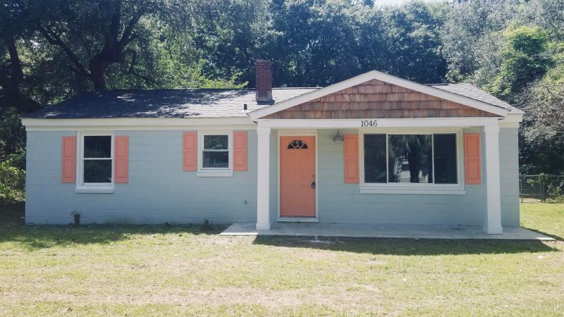 1046 Leonard Dr, Johns Island, SC 29455