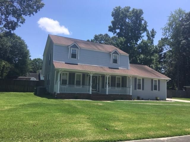 225 Smythe Dr, Summerville, SC 29485