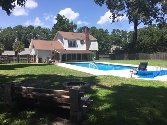 225 Smythe Dr, Summerville, SC 29485