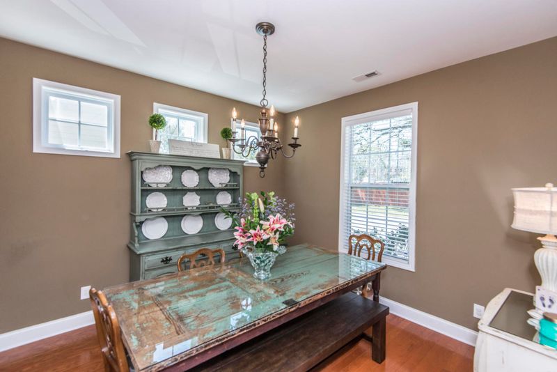 516 Walk Easy Ln, Charleston, SC 29407