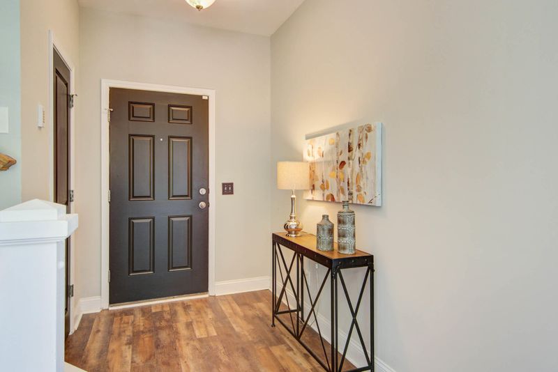 215 Old Carolina Dr, Goose Creek, SC 29445