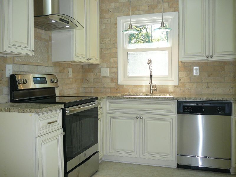 210 Amy Dr, Goose Creek, SC 29445