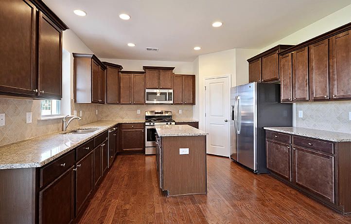 135 Daniels Creek Cir, Goose Creek, SC 29445
