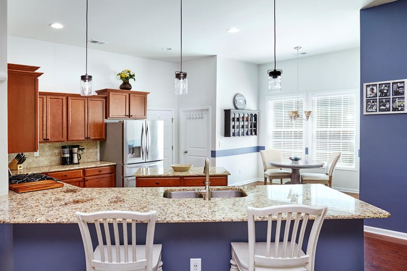 129 Carolina Wren Ave, Moncks Corner, SC 29461