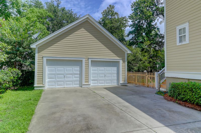 2046 Pierce St, Charleston, SC 29492