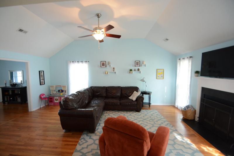 482 Mount Royall Dr, Mount Pleasant, SC 29464