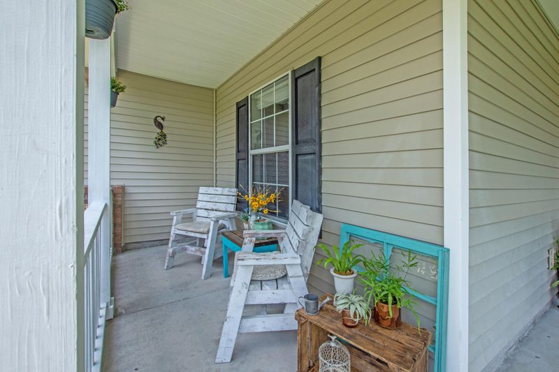 8067 Old London, North Charleston, SC 29406