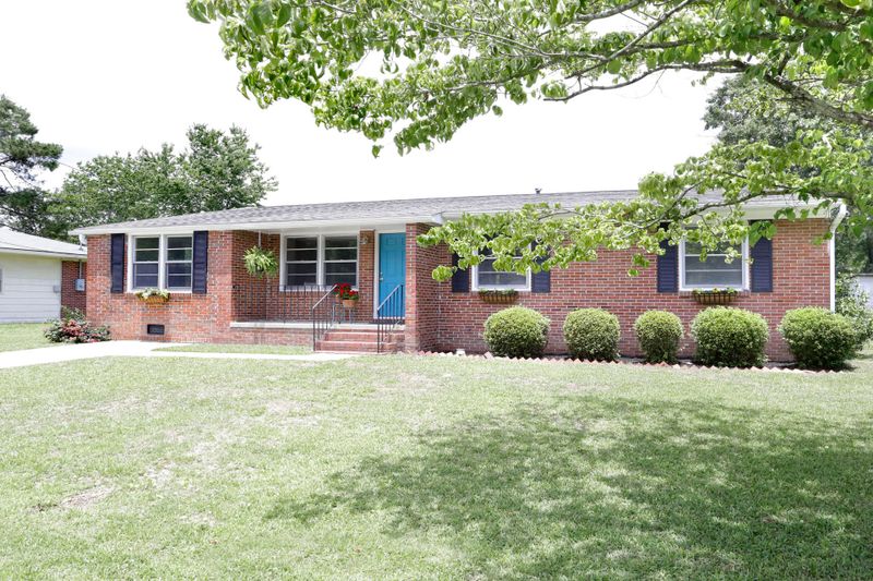 110 Westfield Ave, Goose Creek, SC 29445