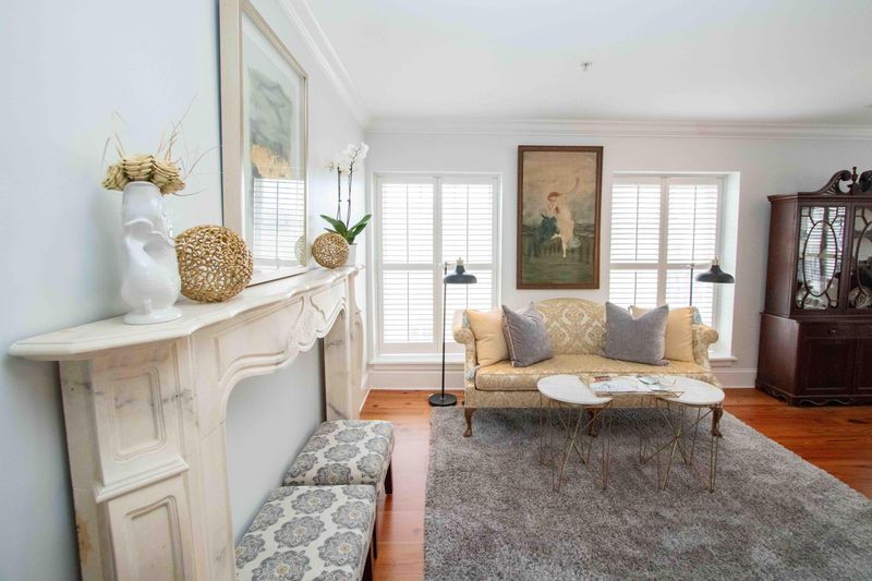 160 East Bay St #304, Charleston, SC 29401
