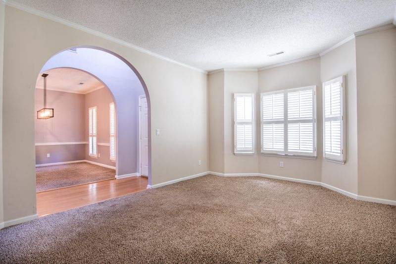 1952 Oak Tree Ln, Mount Pleasant, SC 29464