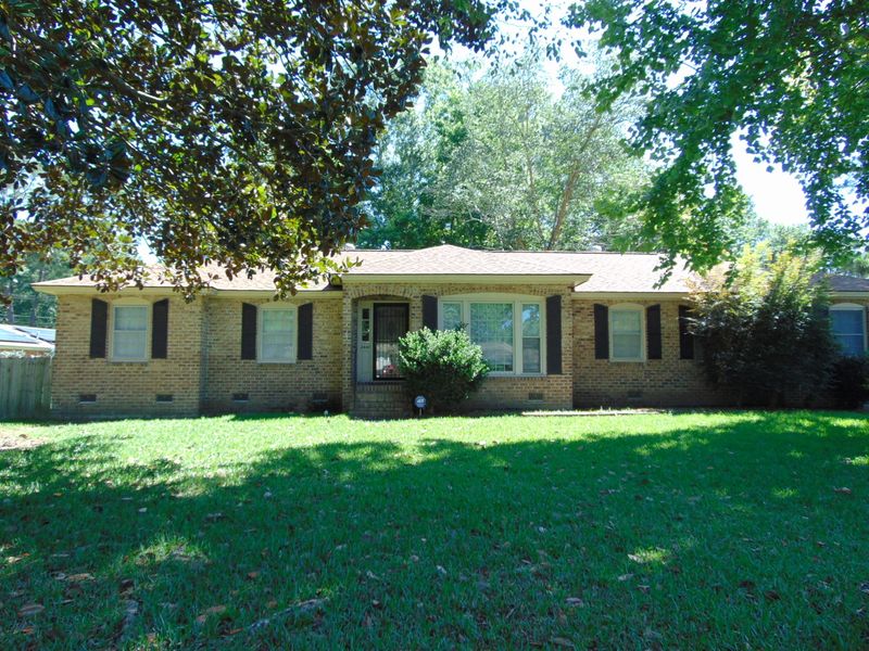 2448 Bengal Rd, North Charleston, SC 29406