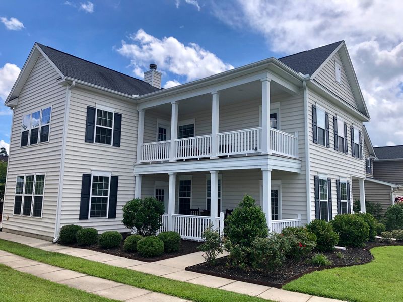 233 Berwick Dr, Summerville, SC 29483