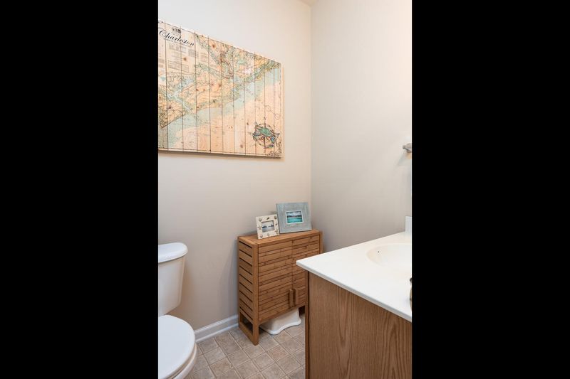 2420 Draymohr Ct, Mount Pleasant, SC 29466