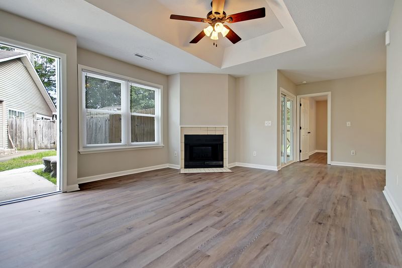 9626 N Cardinal Dr, Ladson, SC 29456