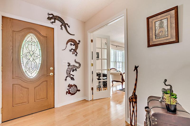 101 Pelican Ln, Ladson, SC 29456