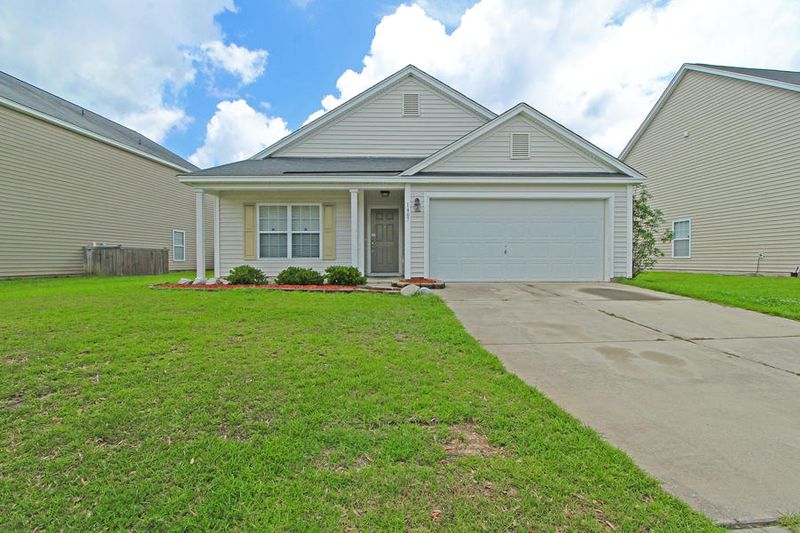 1407 Dabbling Duck Dr, Summerville, SC 29483