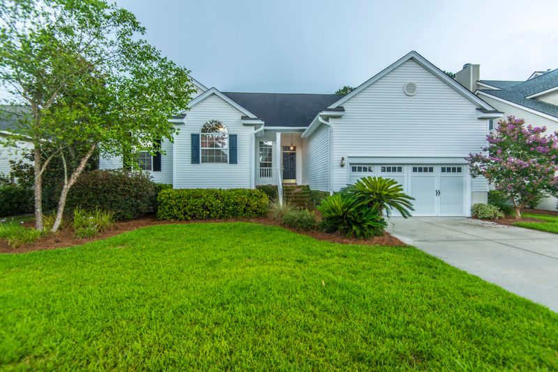1841 Palmetto Isle Dr, Mount Pleasant, SC 29466