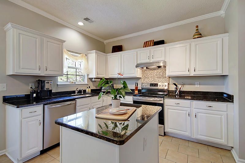 1837 Palmetto Isle Dr, Mount Pleasant, SC 29466