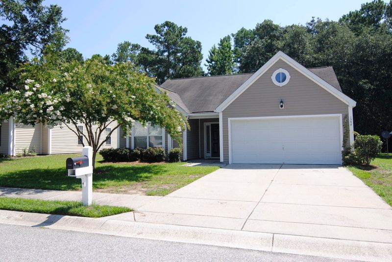 1368 Palm Cove Dr, Charleston, SC 29492