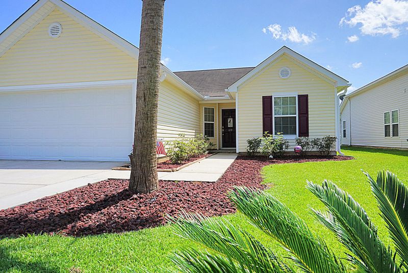 119 Mayfield Dr, Goose Creek, SC 29445