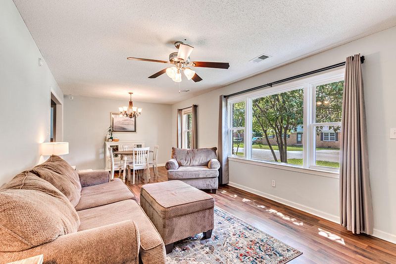 133 Gator Dr, Goose Creek, SC 29445