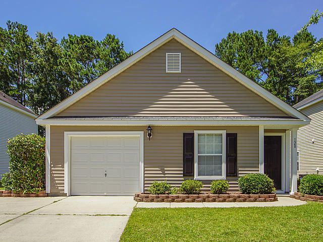 128 Venice St, Summerville, SC 29483