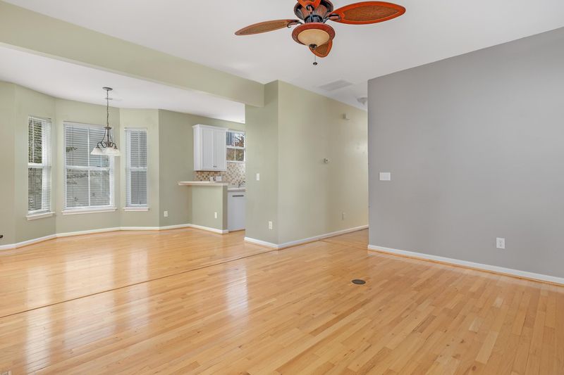 101 Avalon Ct, Goose Creek, SC 29445