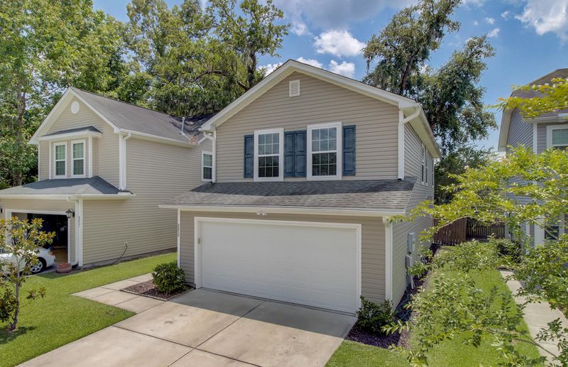 8859 Renwick Ave, North Charleston, SC 29420