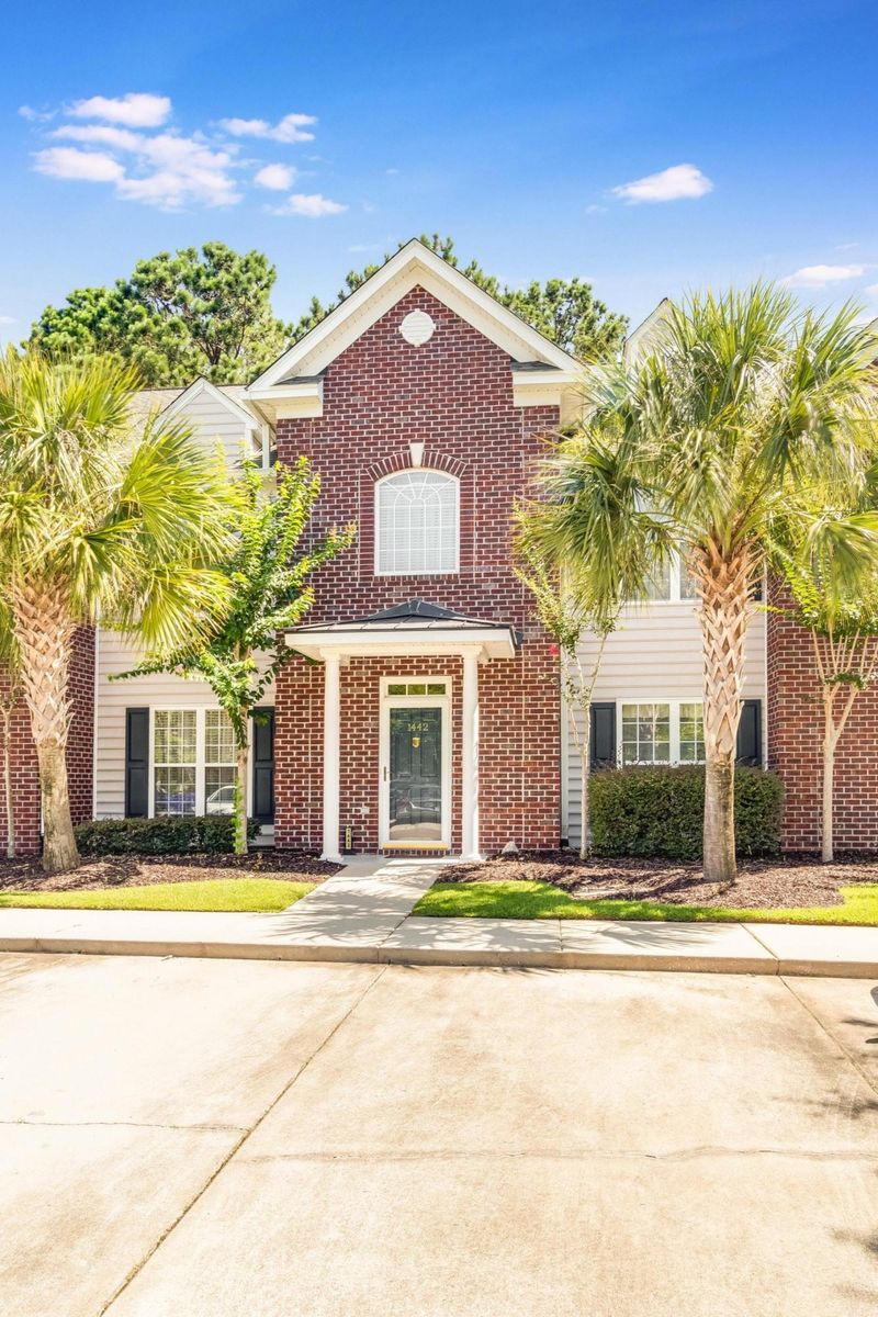 1442 Wellbrooke Ln, Mount Pleasant, SC 29466