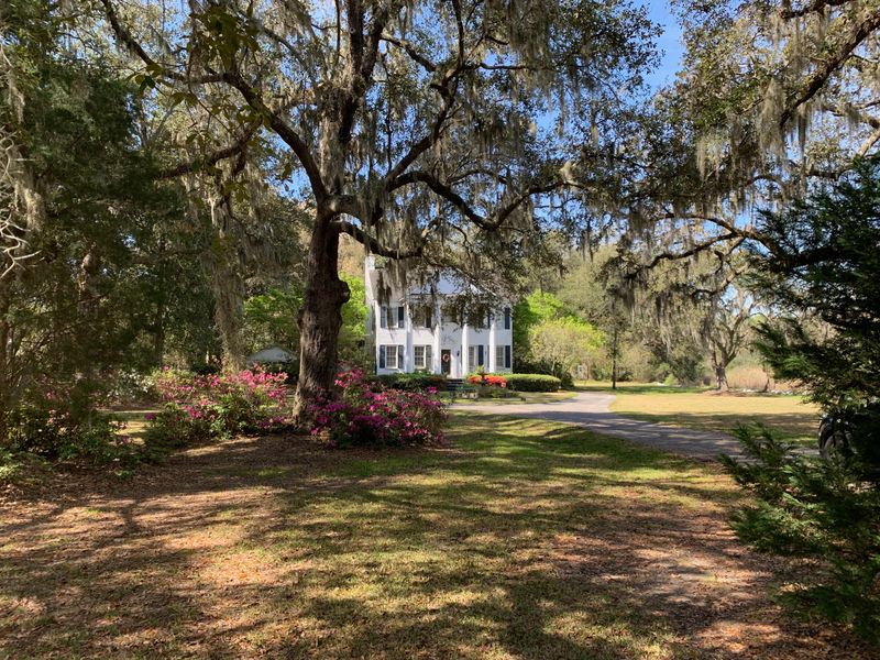 2267 Ashley River Rd, Charleston, SC 29414
