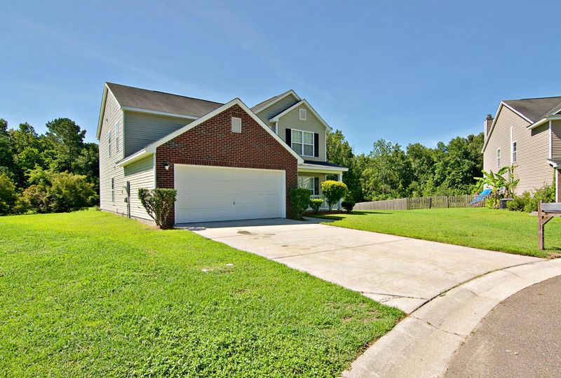 217 Waterbrook Dr, Goose Creek, SC 29445